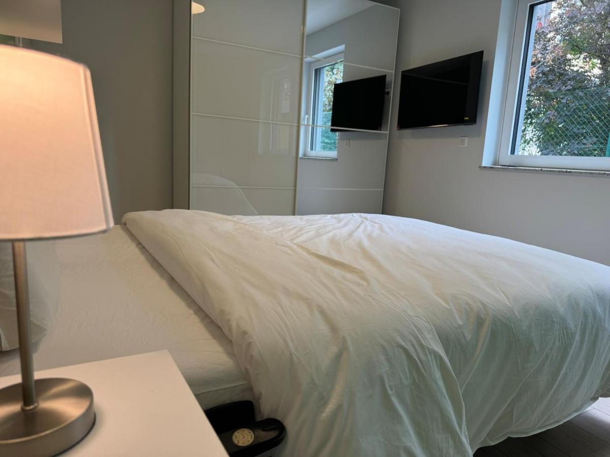 Neuf, 6 Personnes, 2 Münsbach